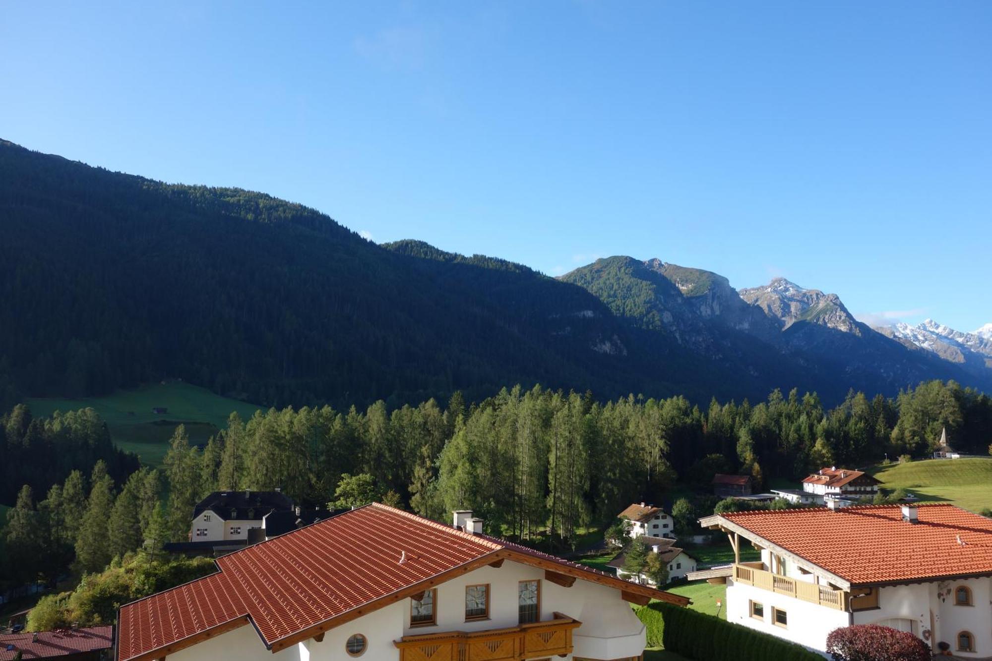 טרינס Alpen Gasthof Apartments Hohe Burg מראה חיצוני תמונה