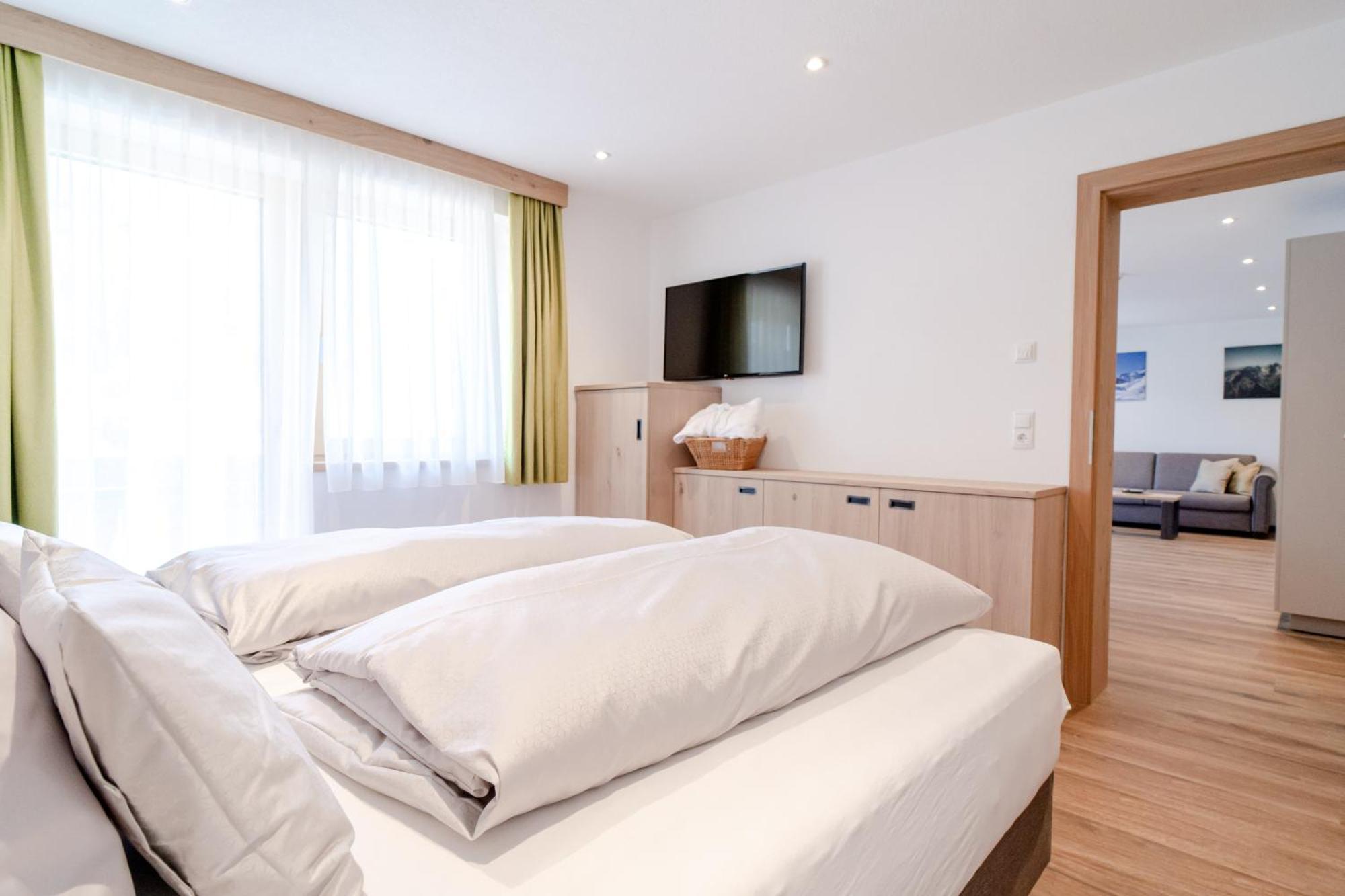 טרינס Alpen Gasthof Apartments Hohe Burg מראה חיצוני תמונה